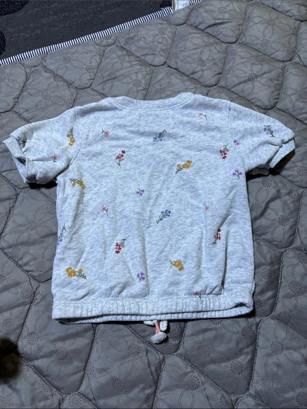Girls' Heather Gray Floral Drawstring Tee
